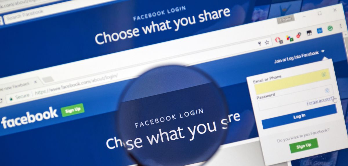 Revealing All What People Choose To Disclose About Their Sexual Identity On Facebook 3343